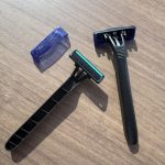 Hカミソリ3枚刃